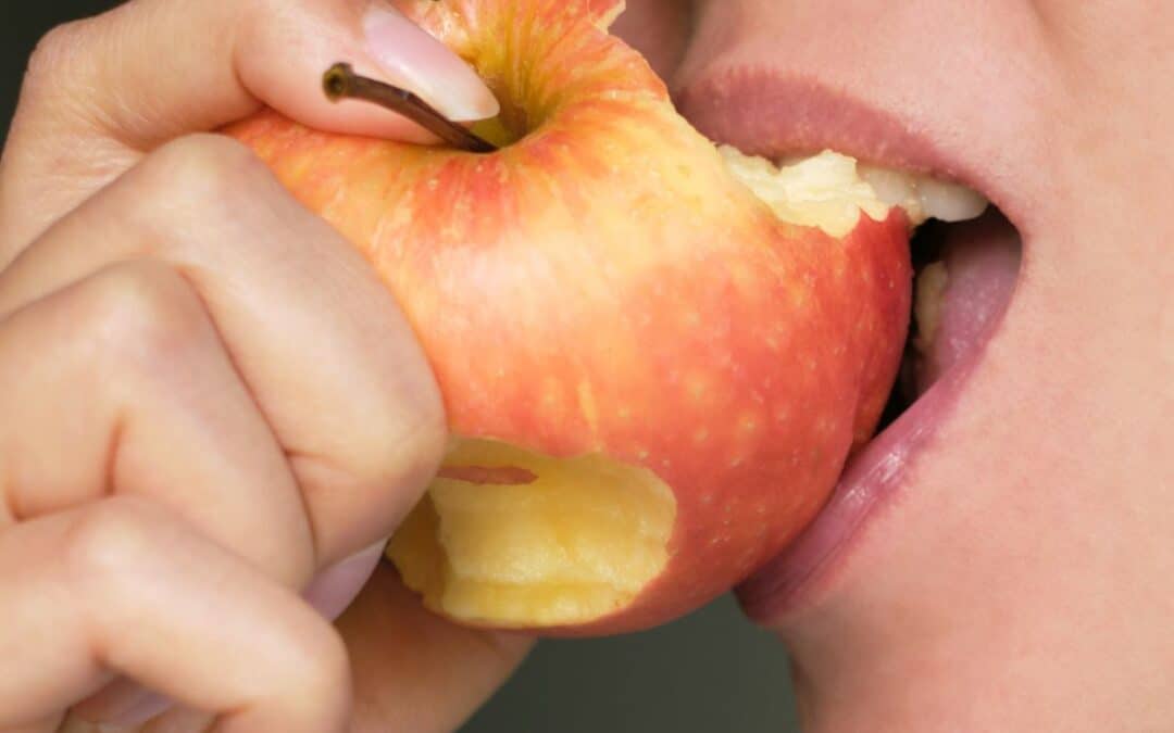 The Role Of Diet In Your Dental Health – Foods To Enjoy And Avoid