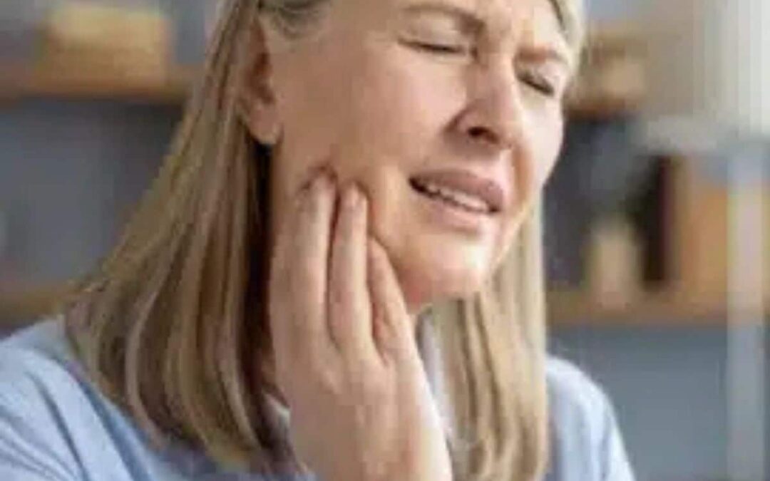 Broken or Chipped Tooth? How an Emergency Dentist Can Provide Immediate Care